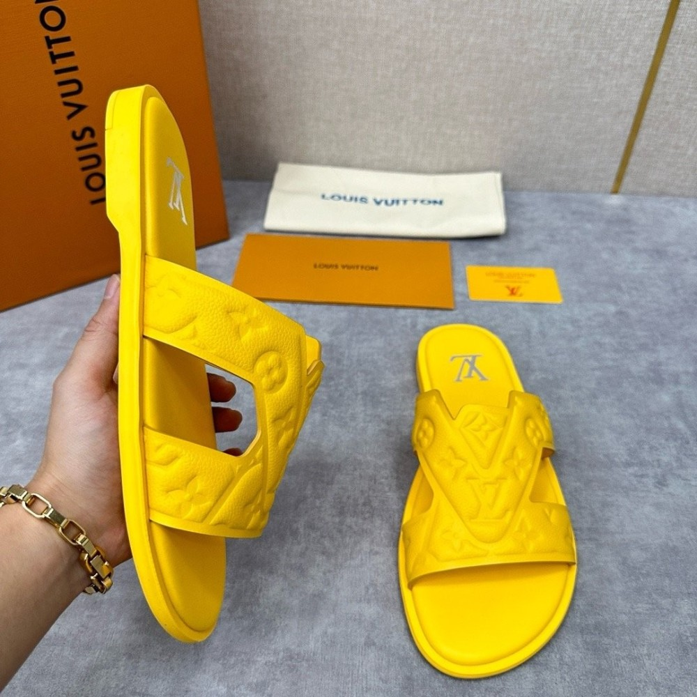 LOUIS VUITTON Oasis Yellow Embossing review 0