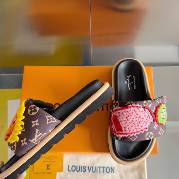 Louis Vuitton Pool Pillow Flat Comfort Mule Sun review 0