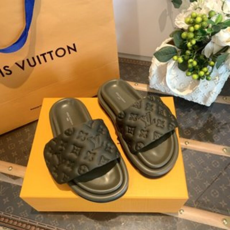Louis Vuitton Pool Pillow Flat Comfort Mule Olive Green review eryl