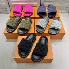 Louis Vuitton Pool Pillow Flat Comfort Mule Black review 