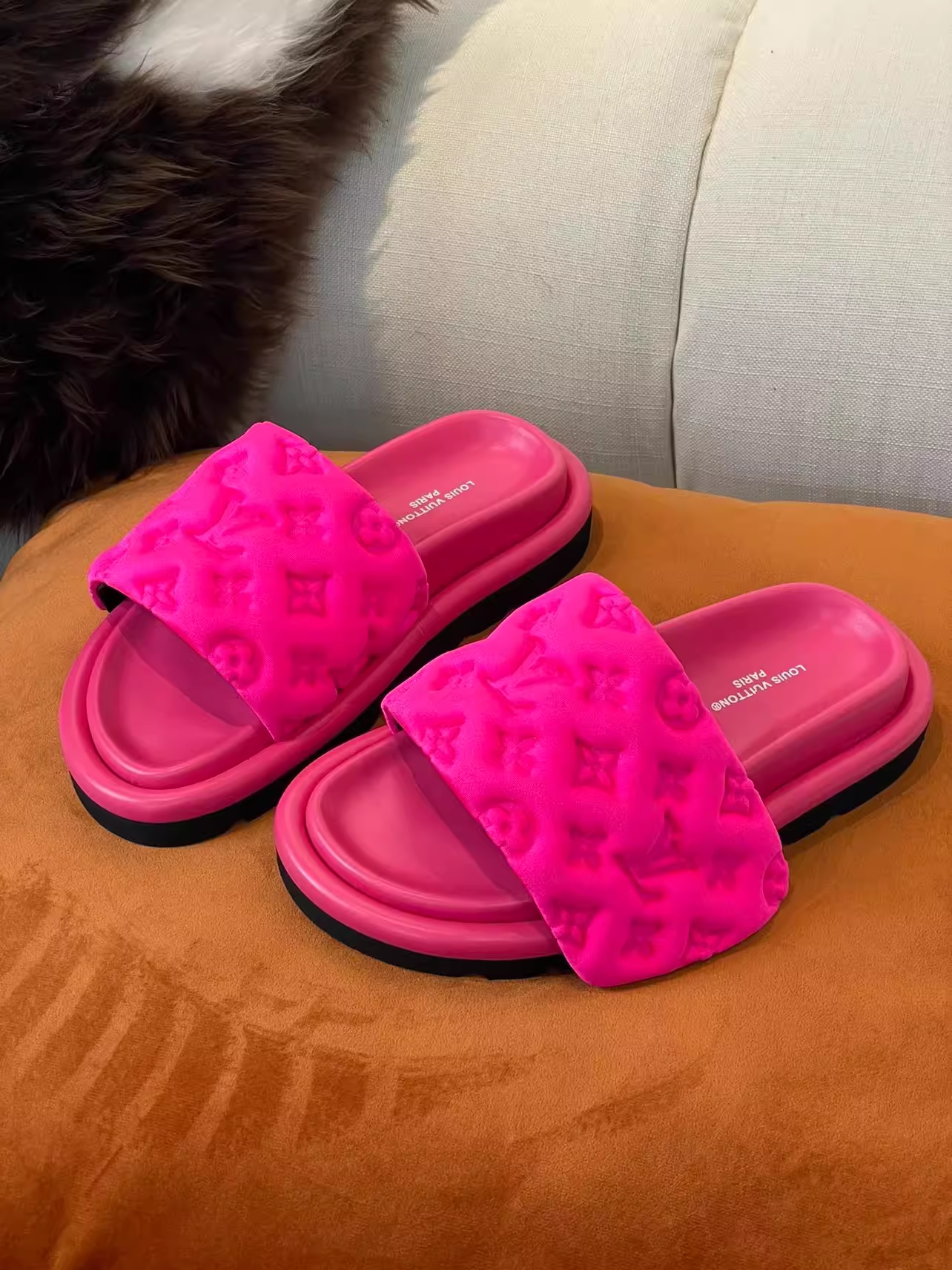 Louis Vuitton Pool Pillow Flat Comfort Mule Pink review hne