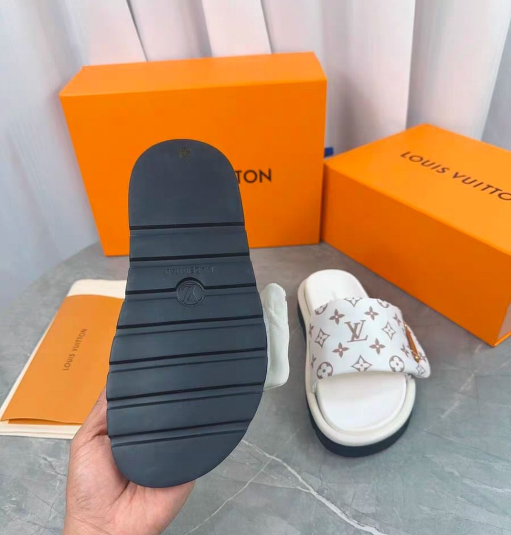 Louis Vuitton Pool Pillow Flat Comfort Mule White Yellow review minic