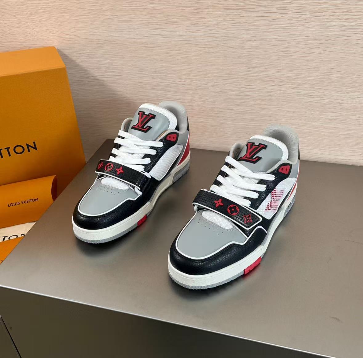 Louis Vuitton Lolv Trainer Strap On Black Grey Red 1AC4ZU review gnes