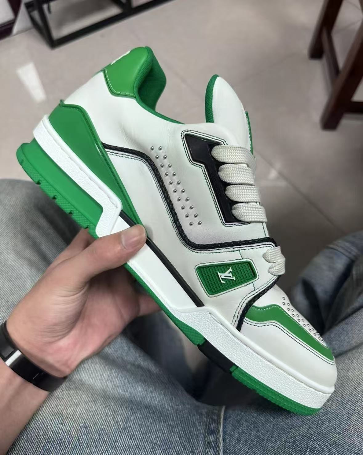 Louis Vuitton LV Trainer White Green 1AD7KP review Eden