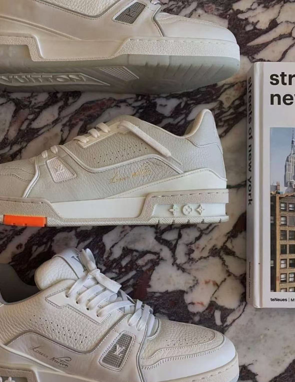  Louis Vuitton Trainer Grey Orange  review 0