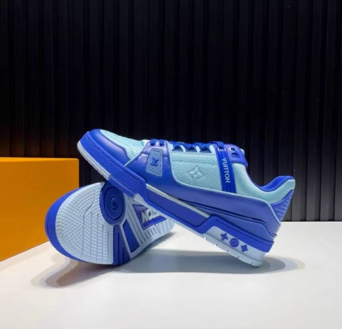 Louis Vuitton Trainer #54 Signature Blue White  1AANEZ review ola