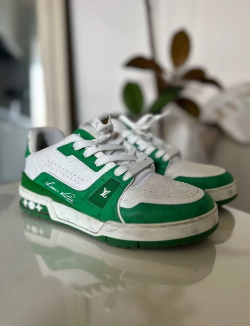 Louis Vuitton Trainer #54 Signature Green White 1AANG3  review 