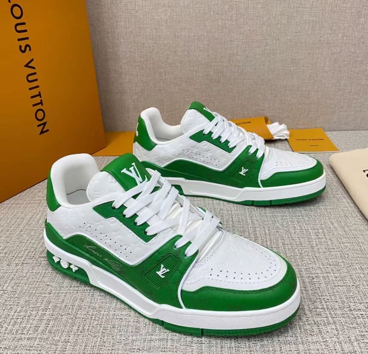 Louis Vuitton Trainer #54 Signature Green White 1AANG3  review adge