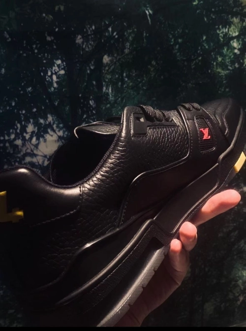 Louis Vuitton Trainer Black Signature 1A8ZQJ review 