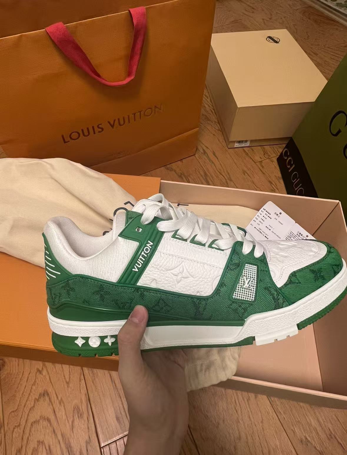 Louis Vuitton Trainer Green review reen