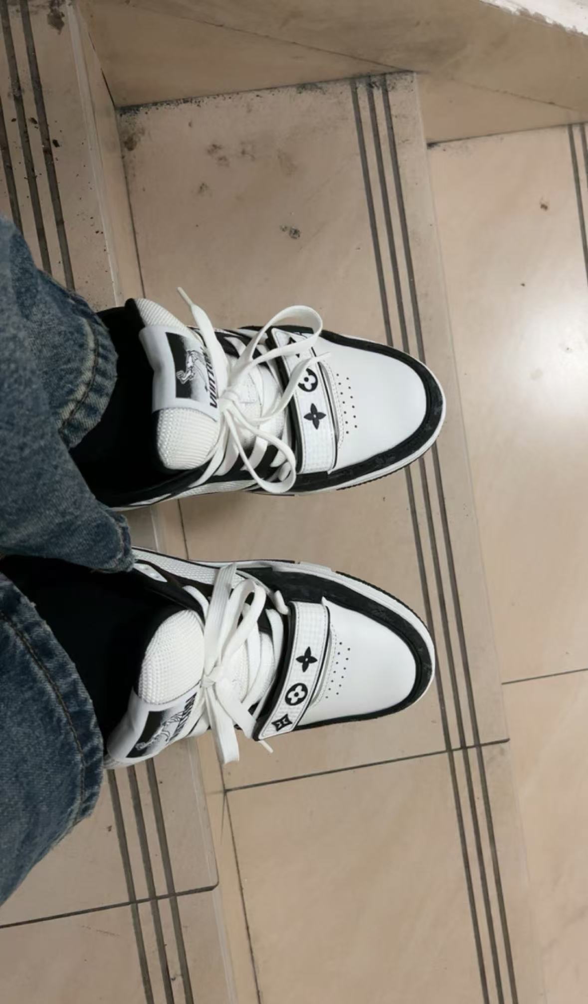 Louis Vuitton LV Trainer Velcro Strap Monogram Denim Black White 1A9ZAU review ildred