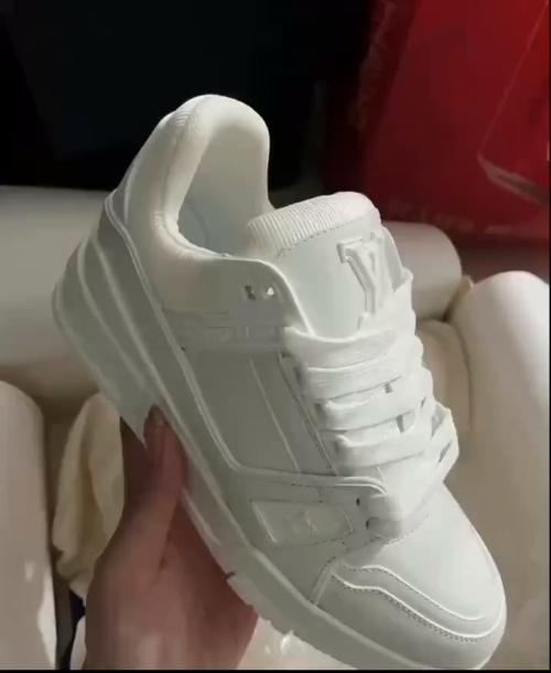 Louis Vuitton LV Trainer White 1A9G53 review 