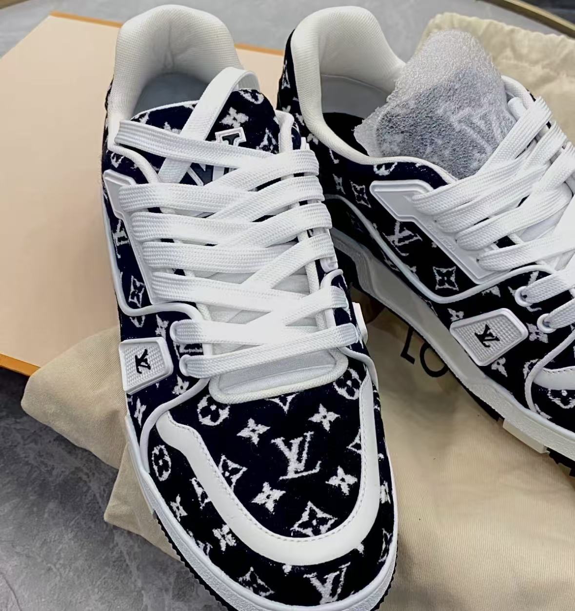 Louis Vuitton Trainer Black Monogram Textile 1ABFTE review Yuri