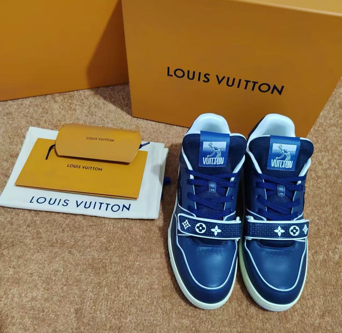 Louis Vuitton Trainer Navy Mesh 1A9DEG review odes