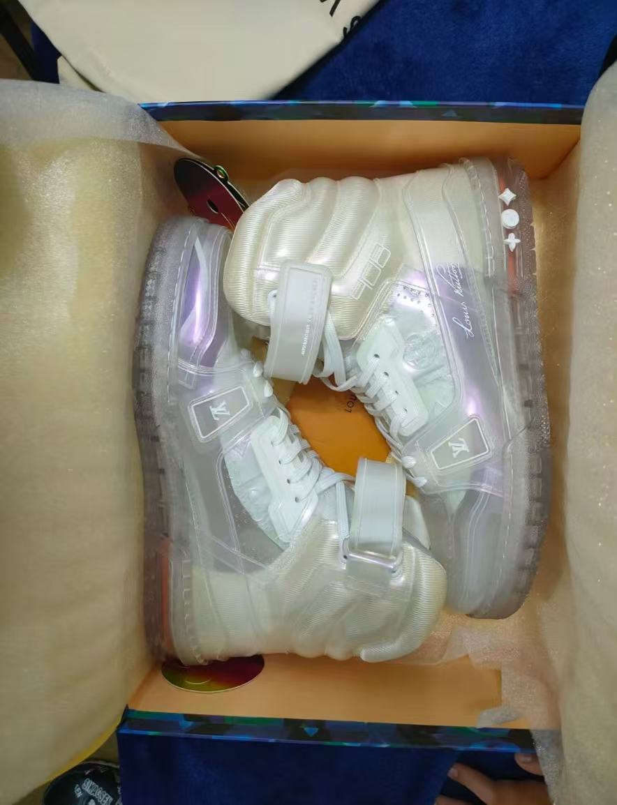 Louis Vuitton Trainer Transparent 1A5YJ7 review a