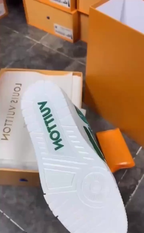 Louis Vuitton Trainer Colored-In Motif Green 1ABLWV review 