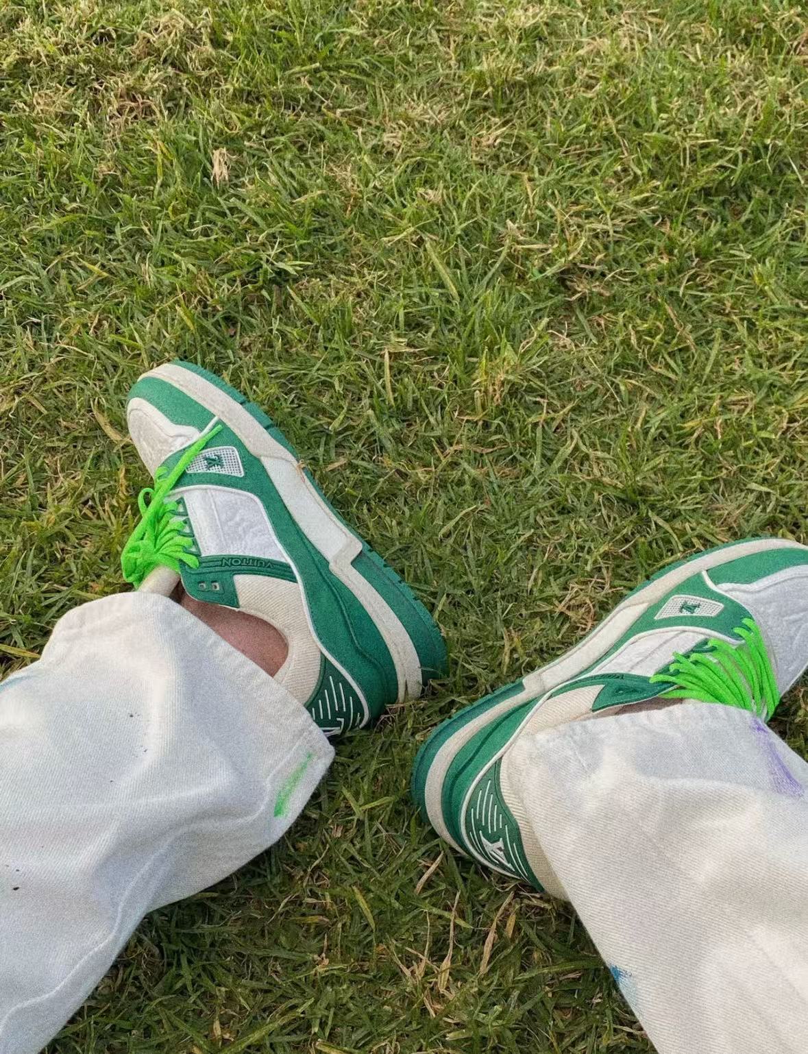 Louis Vuitton LV Trainer Green 1A8127 review rid
