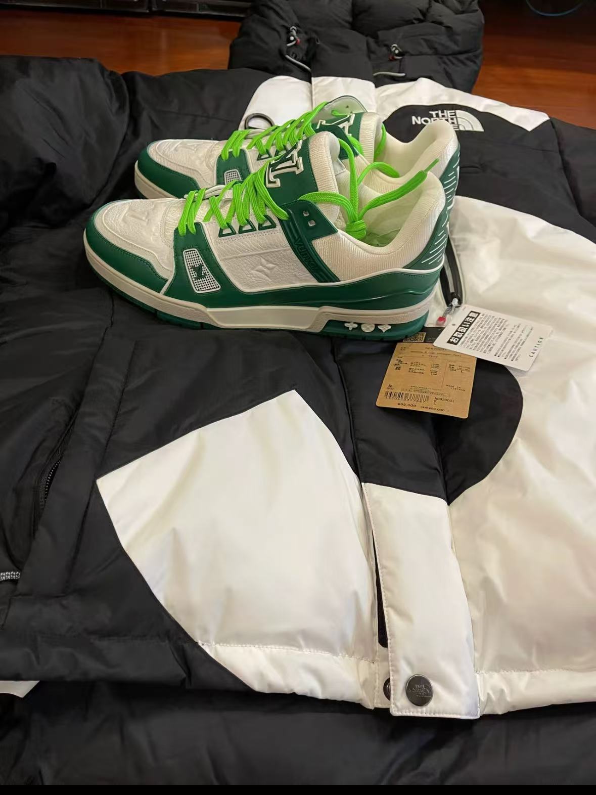 Louis Vuitton LV Trainer Green 1A8127 review ene