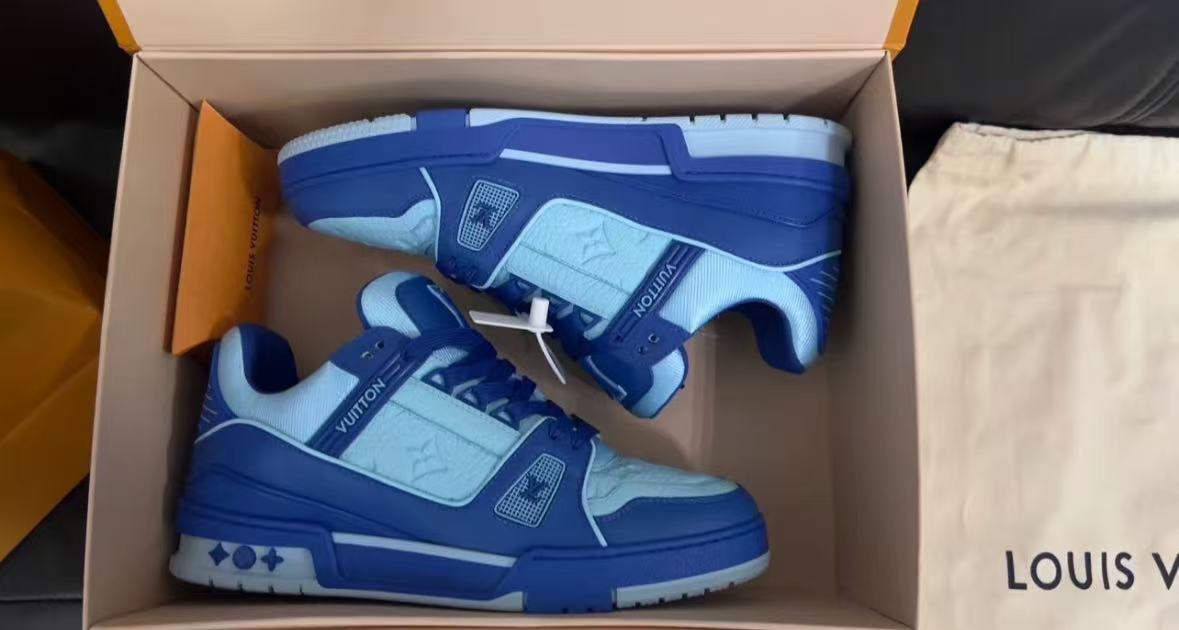  Louis Vuitton Trainer White Blue review d