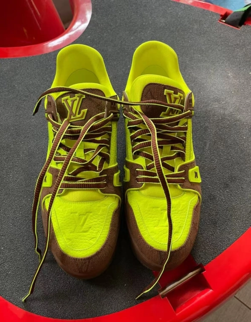 Louis Vuitton Trainer Yellow Brown 1A8Z6E review 