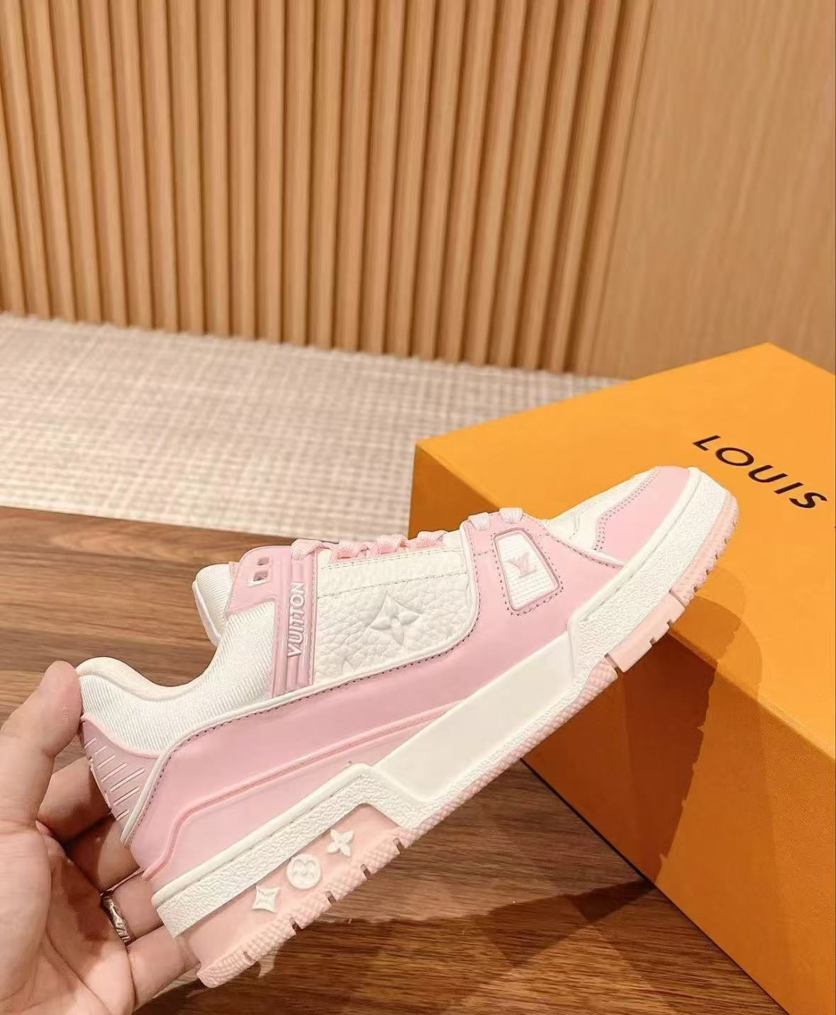 Louis Vuitton Trainer Pink Rose 1AA6VV  review dsay