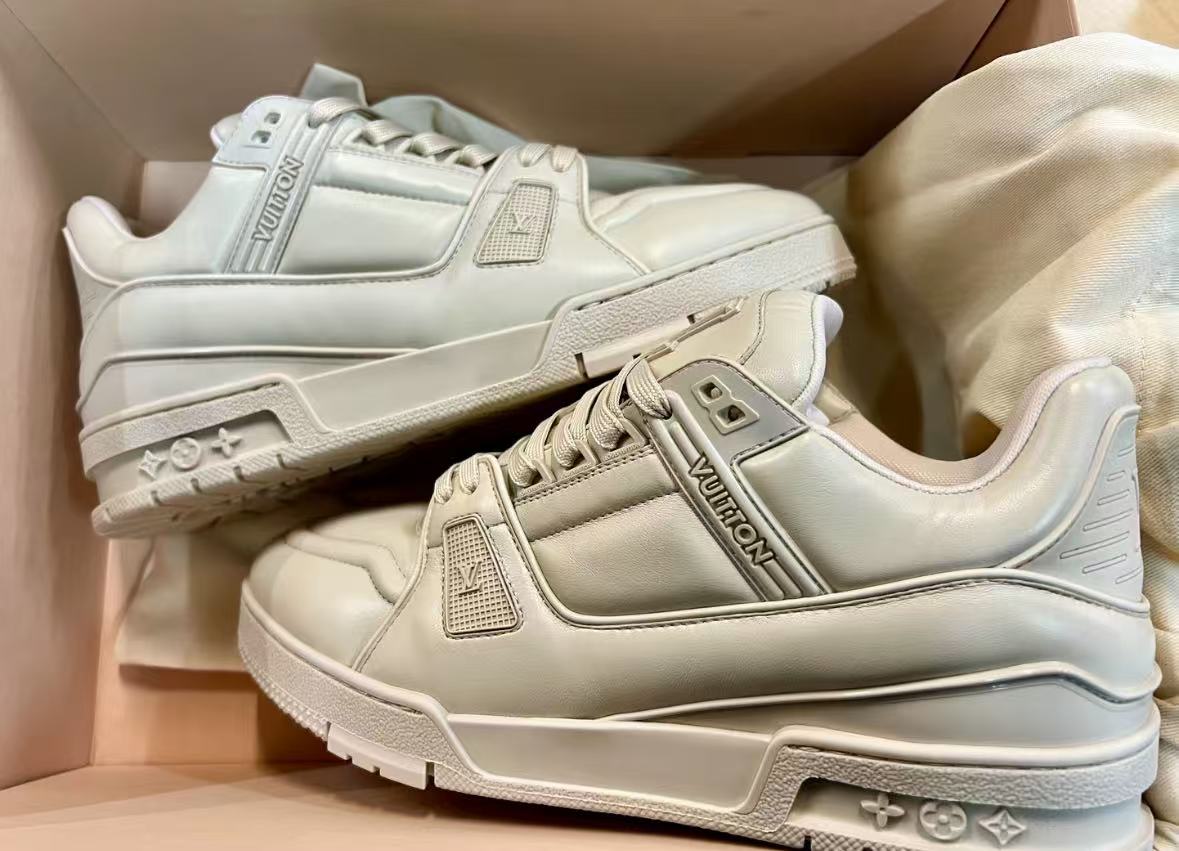  Louis Vuitton Trainer Beige  review Louis Vuitton Trainer Beige