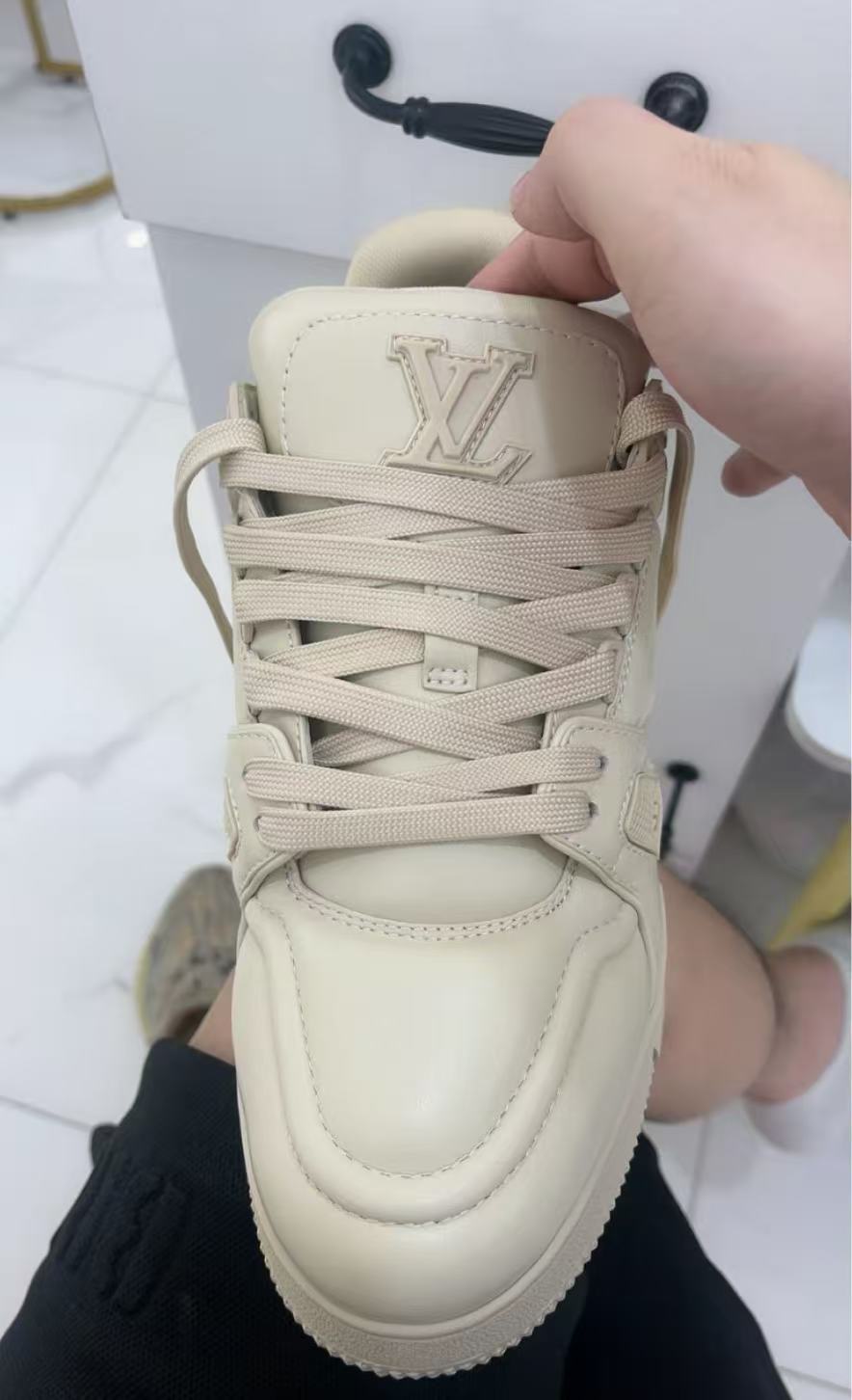  Louis Vuitton Trainer Beige  review icola