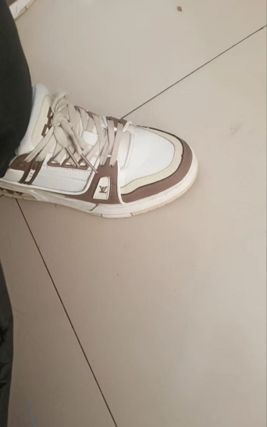  Louis Vuitton Trainer Mocha 1A8KBA review nne