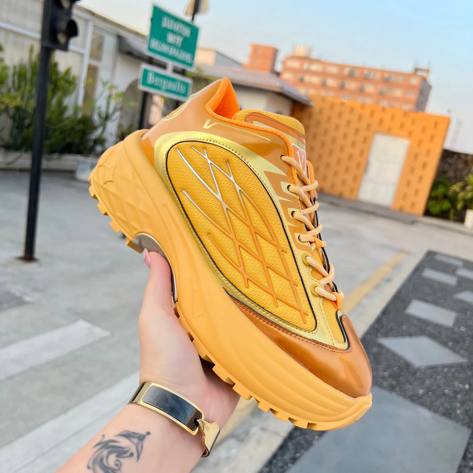 LOUIS VUITTON Discovery Lace Up Golden review ina