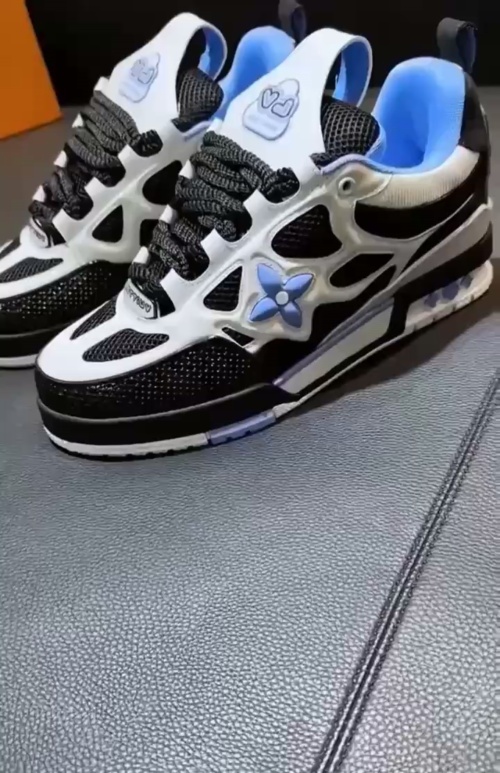 Louis Vuitton Trainer Black Blue review 