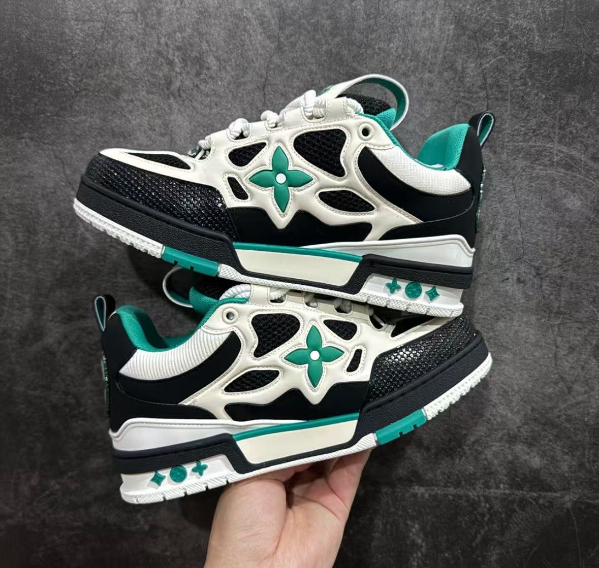 Louis Vuitton Trainer Black Green review Vaness