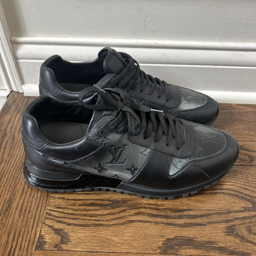Louis Vuitton Run Away Black review 