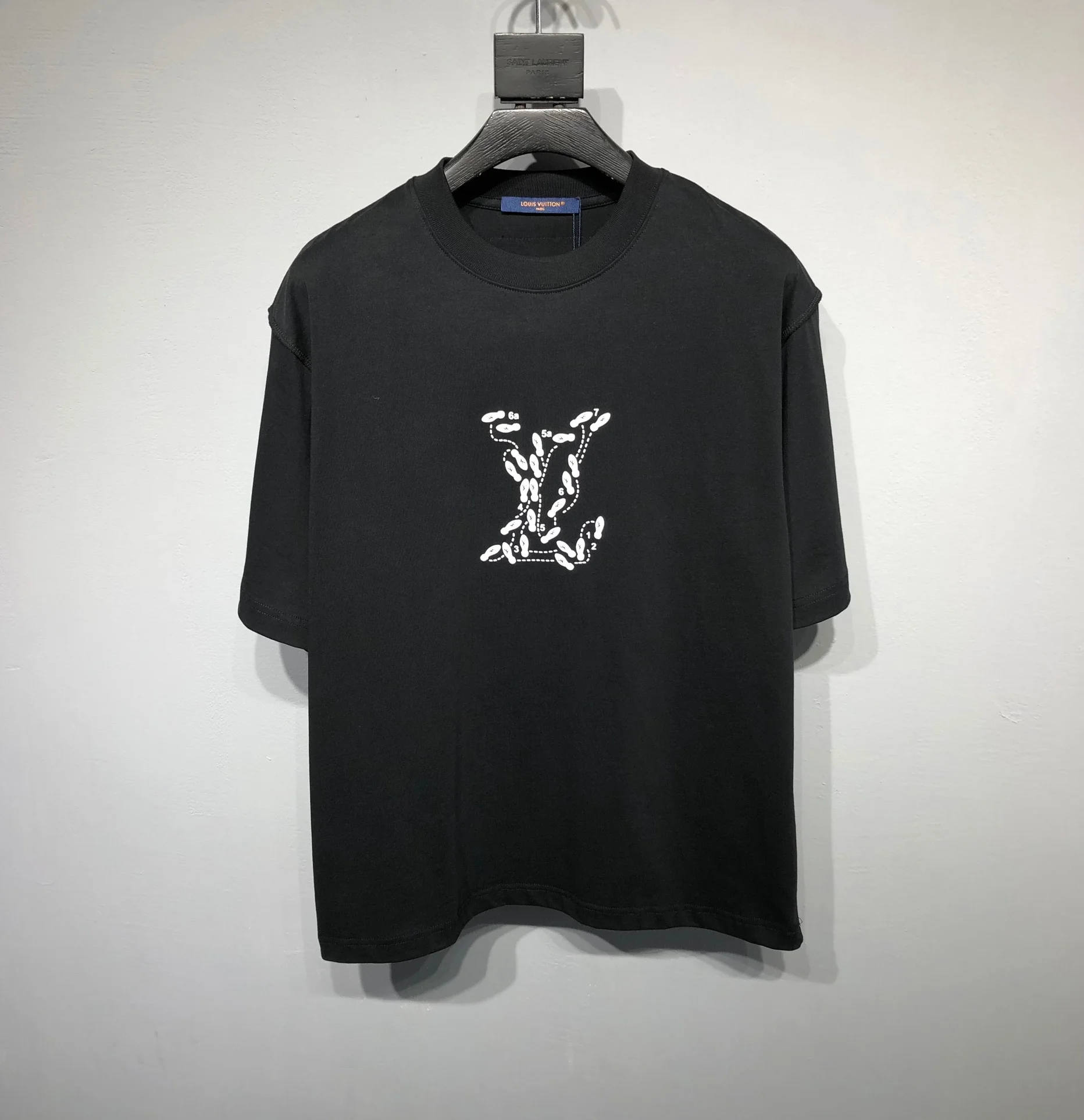 Louis Vuitton Employee Limited Edition Foam Print Short Sleeve T-Shirt Black review Winni