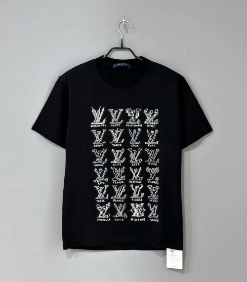 Louis Vuitton full letter logo print short sleeve black review 