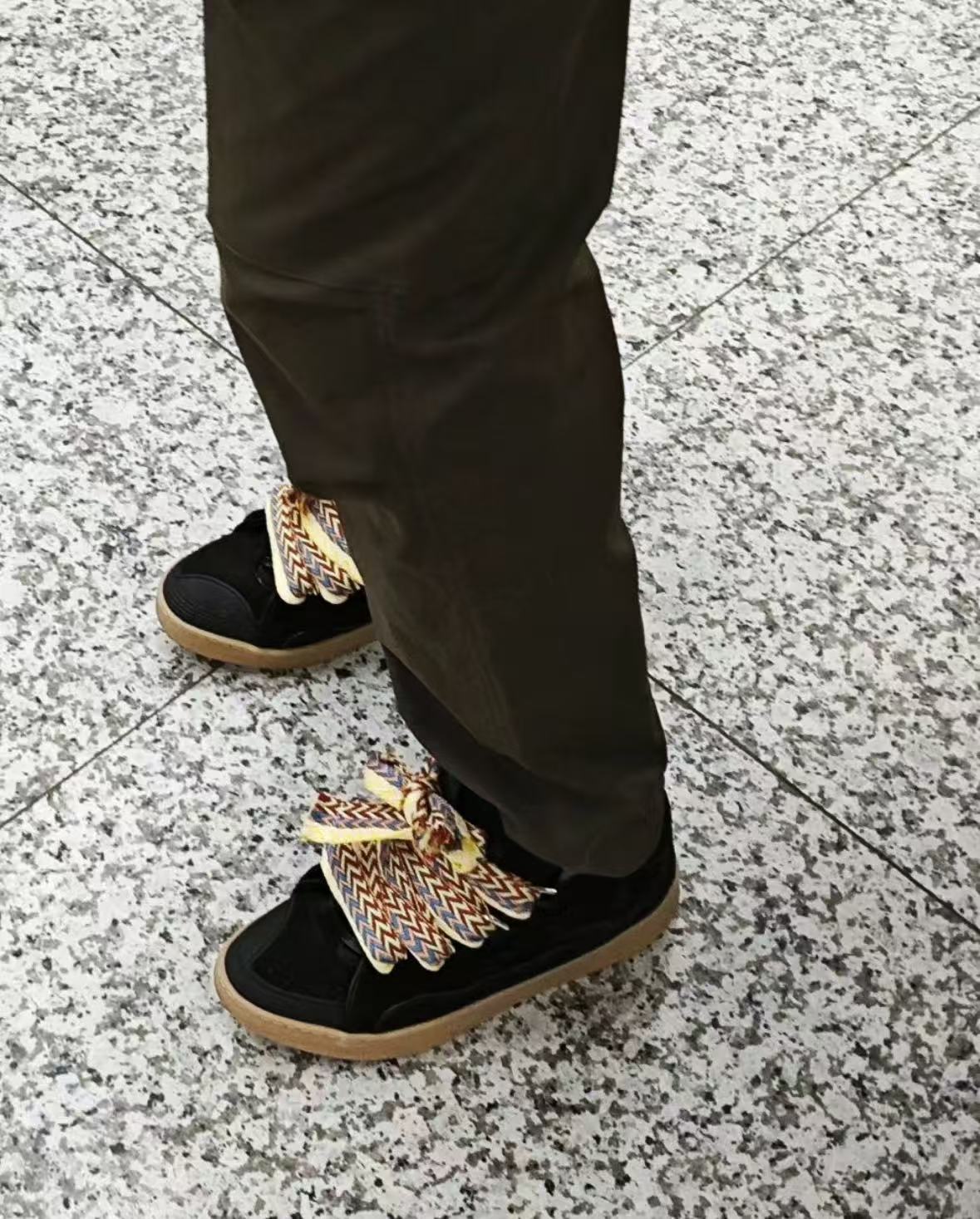 LANVIN Curb Black Yellow review dice