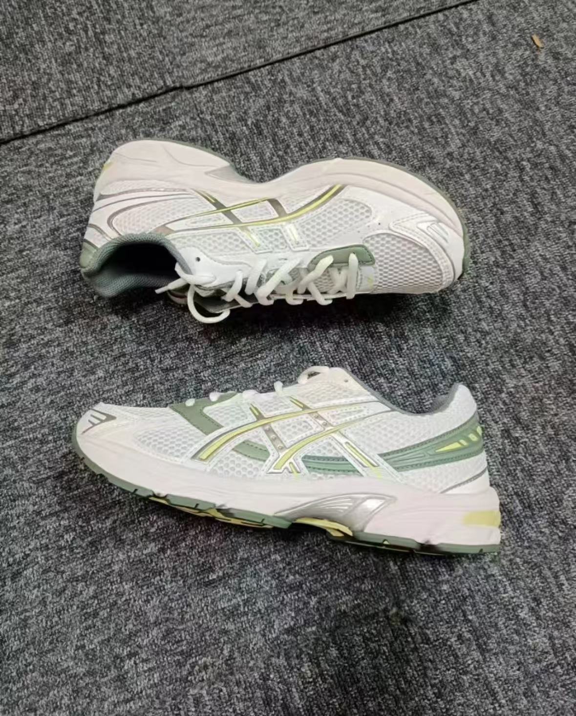 ASICS Gel-1130 White Jade Yellow 1201A256-111 review hani