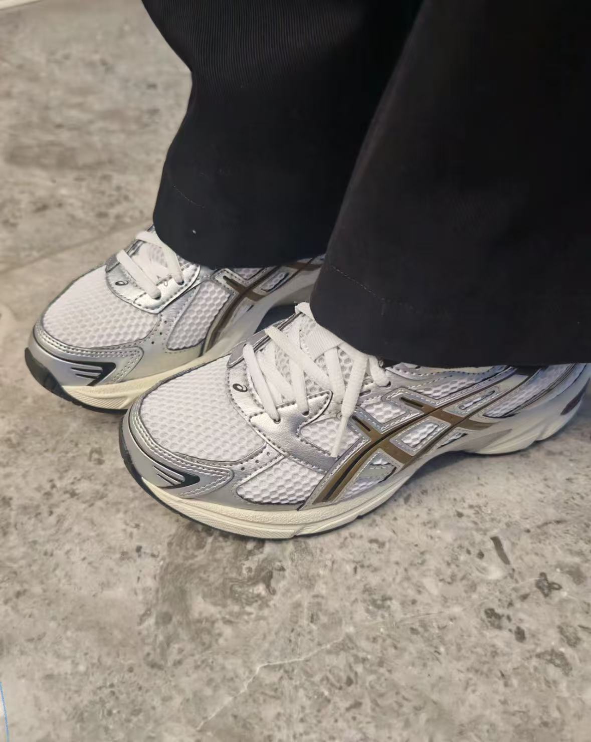 ASICS Gel-1130 White Clay Canyon 1201A256-113 review la