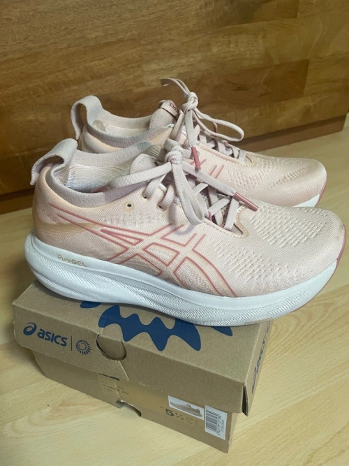 Asics GT 1000 12 'Pale Apricot' 1012B450-700 review 