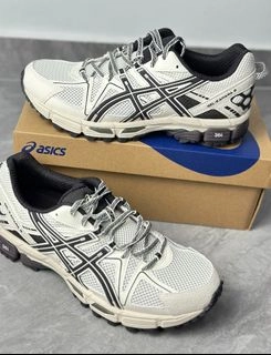 ASICS Gel-Kahana 8 'Black and White' 1011B895-200 review 