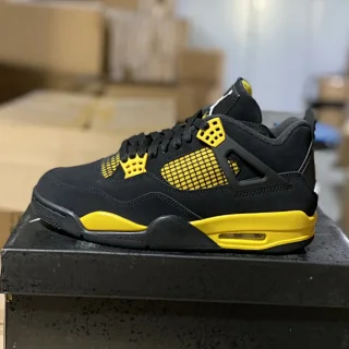 Air Jordan 4 Retro Thunder (2023) DH6927-017 review fggh