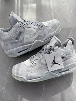 Air Jordan 4 Retro Kaws 930155-003  review ttrt