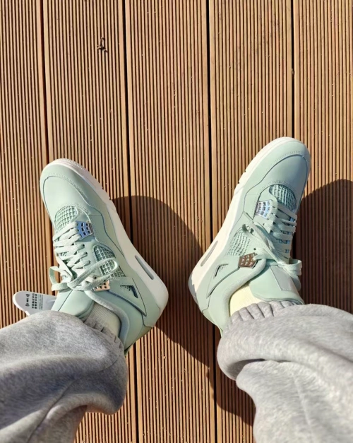 Air Jordan 4 Retro 'Seafoam Sail' HV0823-003 review 