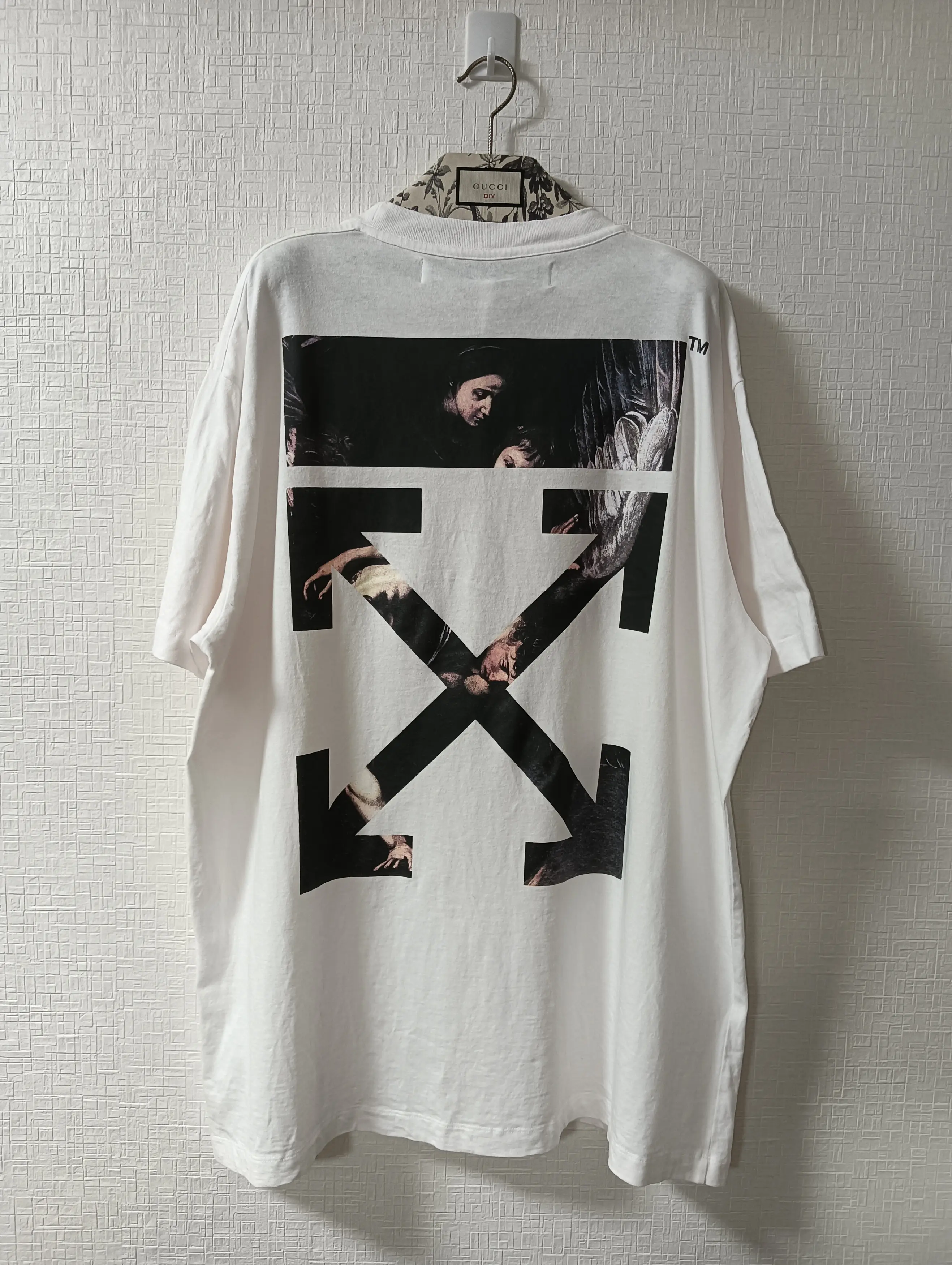 OW Angel Oil Painting Short Sleeve White review dfhg
