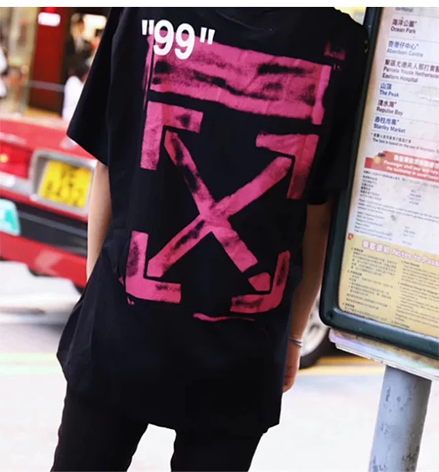 OW Graffiti Pink Arrow Short Sleeve Black review dghf