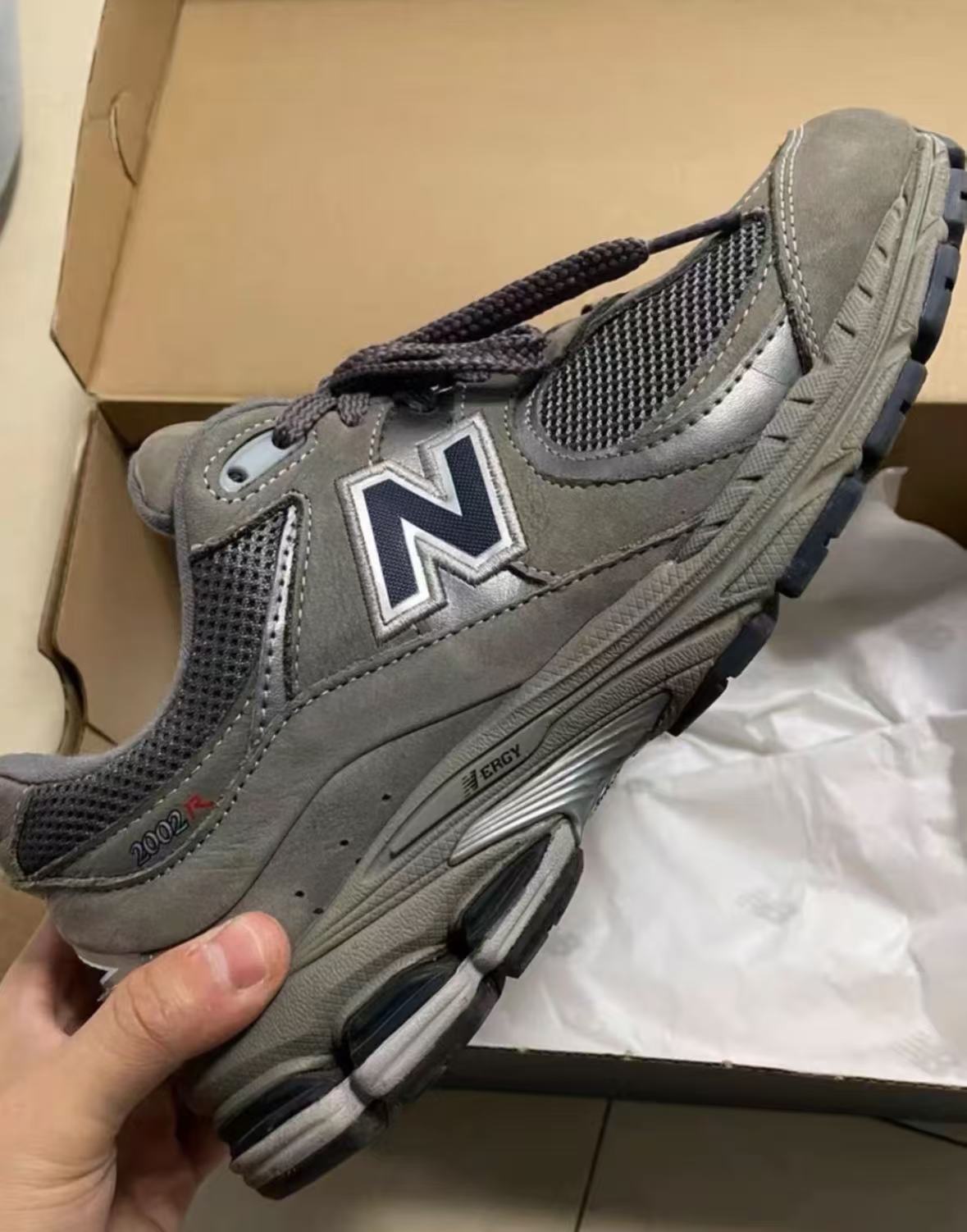  New Balance 2002R Golden Ash  M2002RA review fhbg