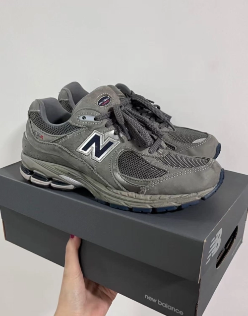  New Balance 2002R Golden Ash  M2002RA review 