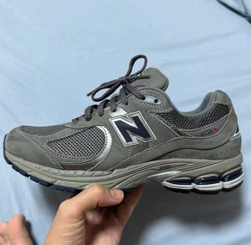  New Balance 2002R Golden Ash  M2002RA review 