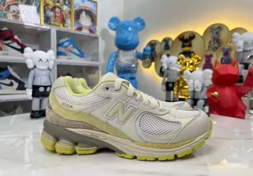 New Balance 2002R AURALEE White M2002RA1 review 