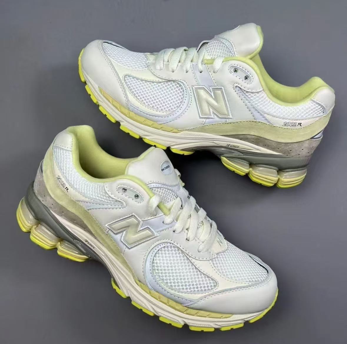 New Balance 2002R AURALEE White M2002RA1 review fgfbh