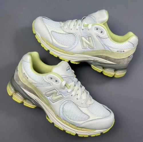 New Balance 2002R AURALEE White M2002RA1 review 